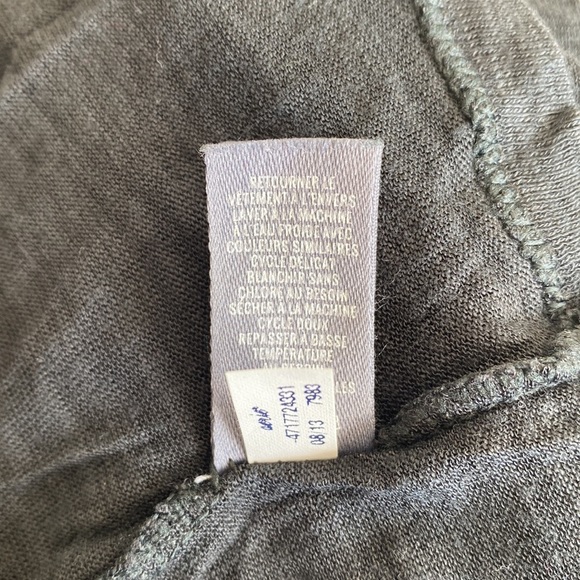 aerie - Glamorous Light Weight Tee with Rose Gold Sequin Sleeves - Picture 8 of 8